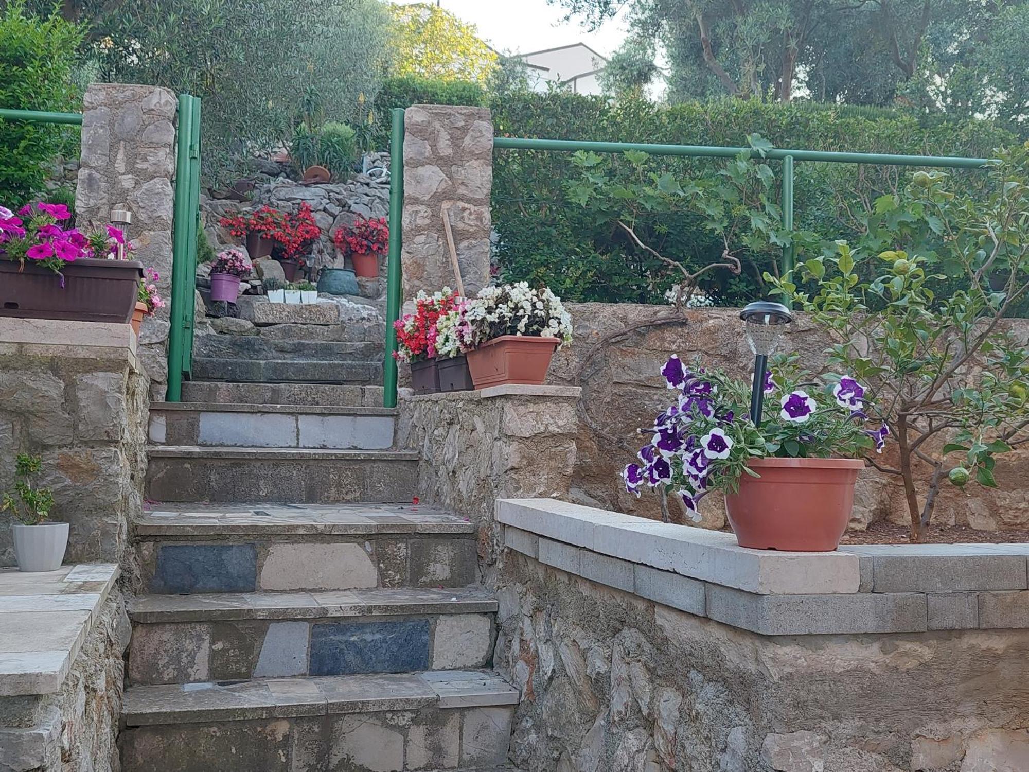 Apartments Suncica Mali Lošinj Екстериор снимка
